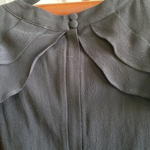 NWT For Love & Lemons Revolve 🔥 Poppy Ruffle Cropped Top Black Sz M - Picture 5 of 12